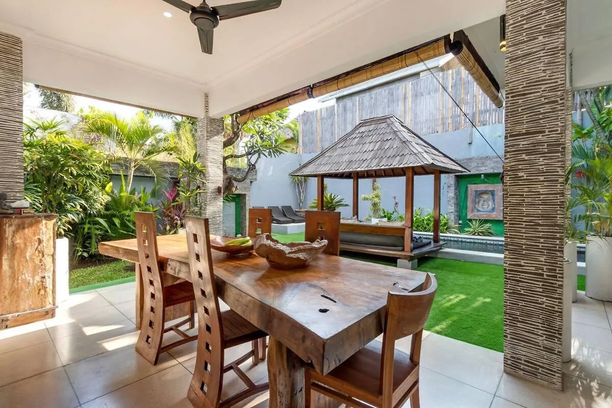 Buddha Beach Villa Seminyak Ινδονησία